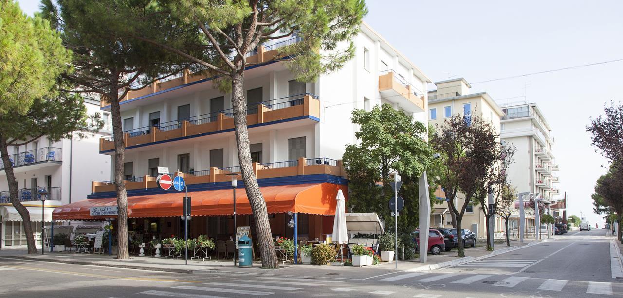 Hotel Taormina Lido di Jesolo Exterior foto