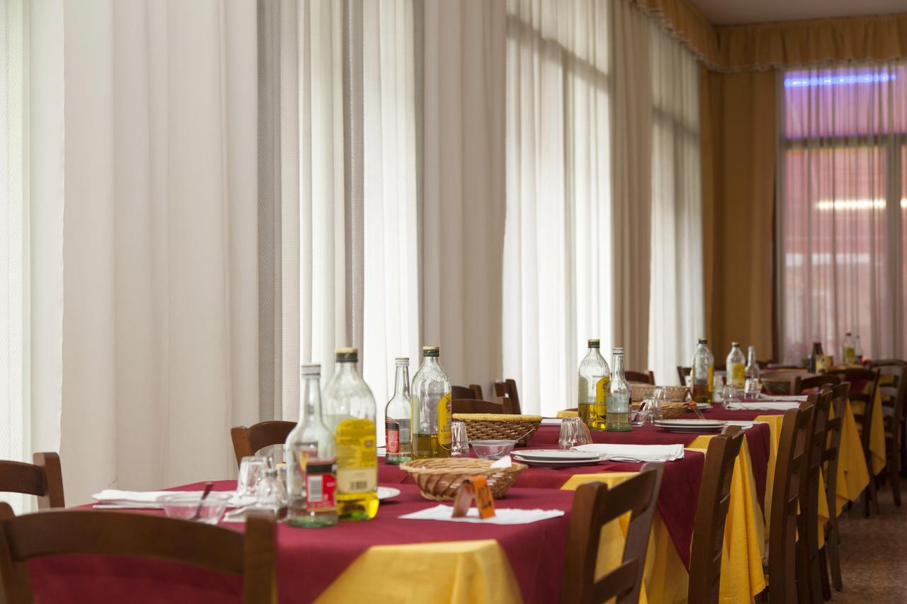 Hotel Taormina Lido di Jesolo Exterior foto